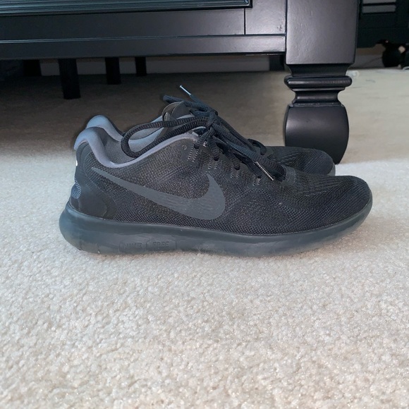 Nike Shoes - nike running shoes